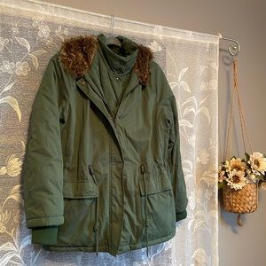 Soft green womens winter coat 💚